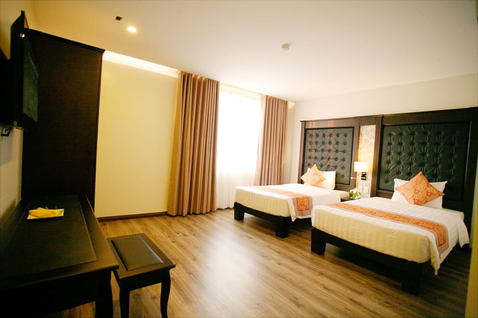 Minibar, desk, free WiFi, bed sheets
