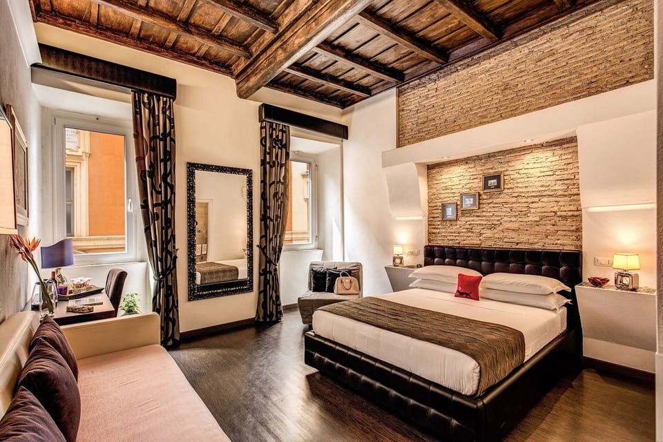 Junior Suite | Premium bedding, minibar, in-room safe, desk