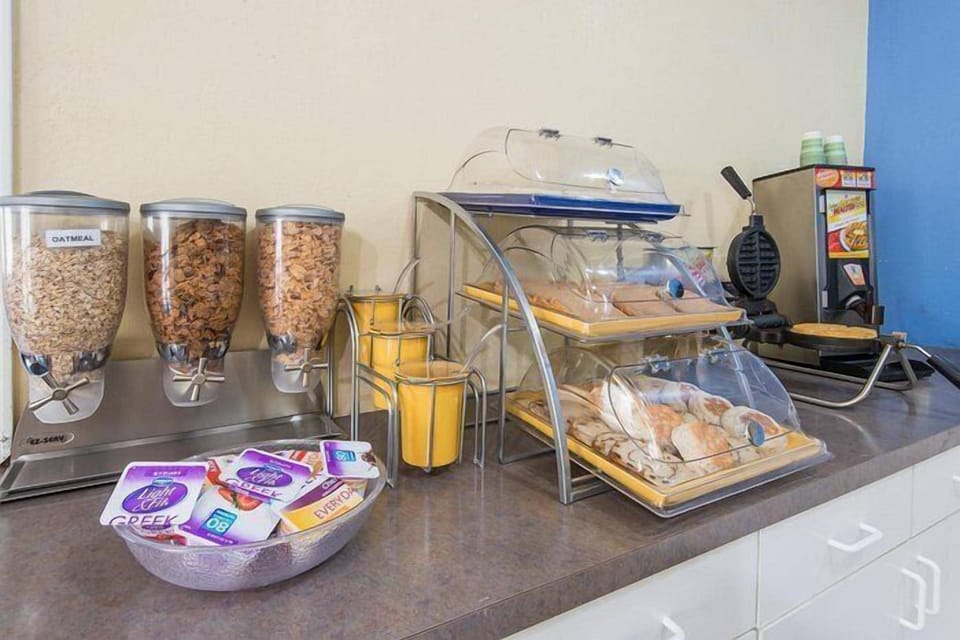 Free daily on-the-go breakfast