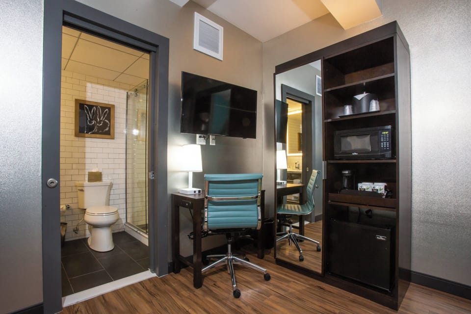 Desk, laptop workspace, soundproofing, iron/ironing board