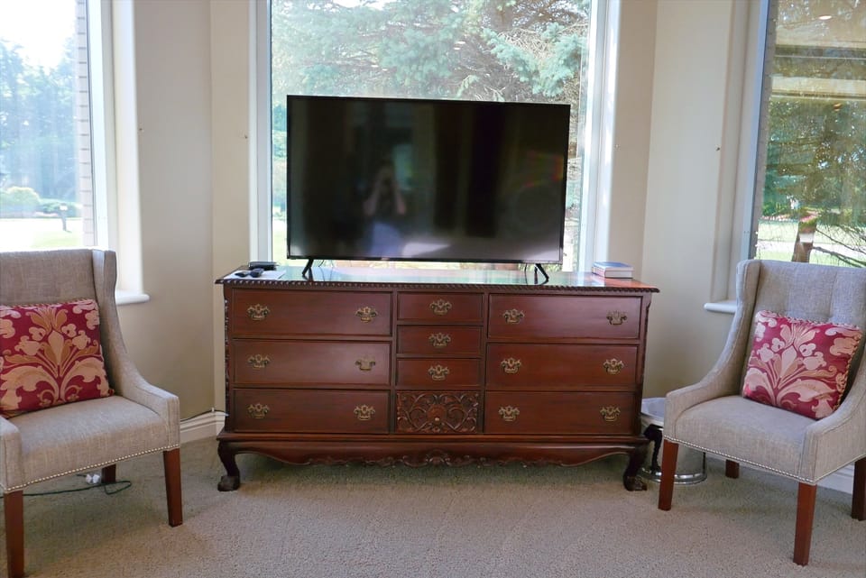 Premium Double Room, 1 Bedroom, Courtyard View | Individually decorated, individually furnished, desk, laptop workspace