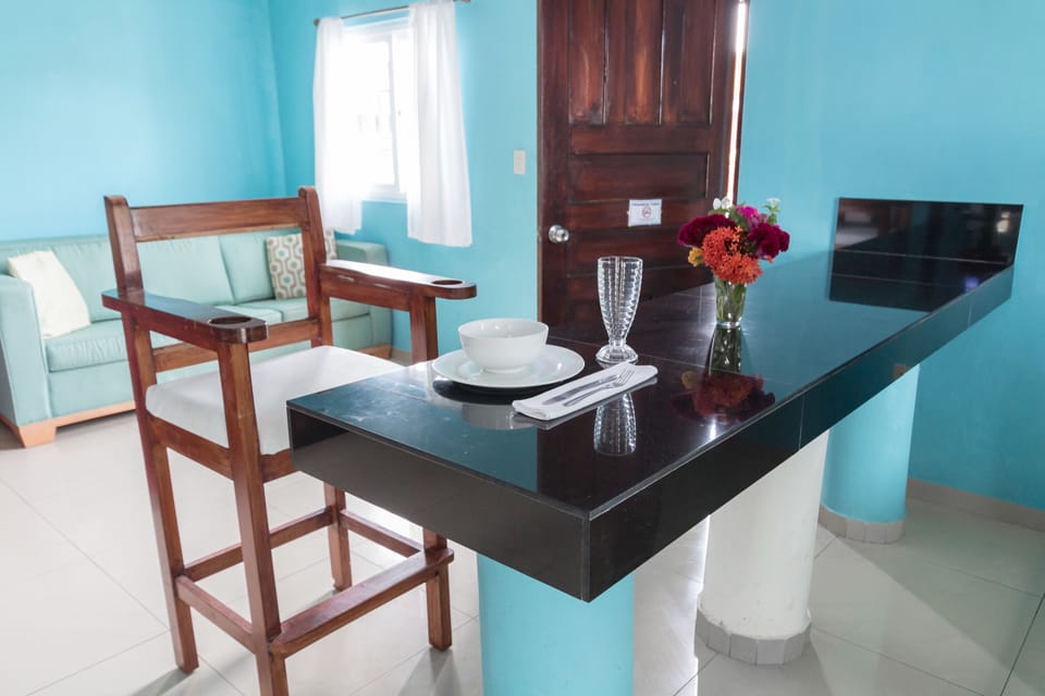 Honeymoon Suite | In-room dining