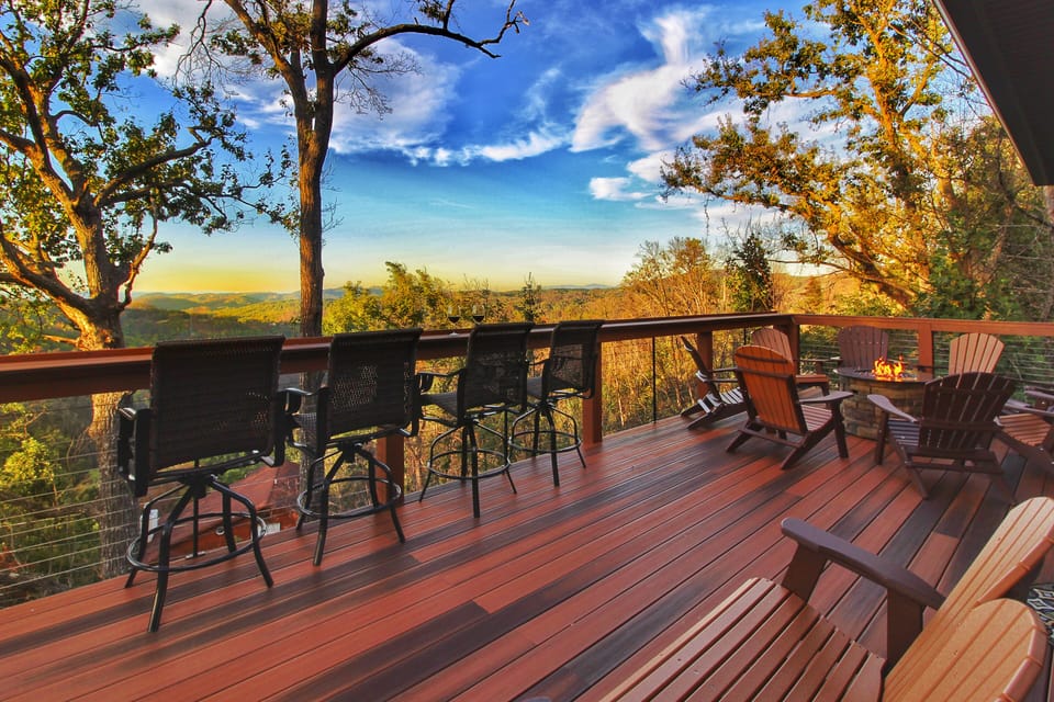 Comfortable furnishings positioned to enjoy the view!