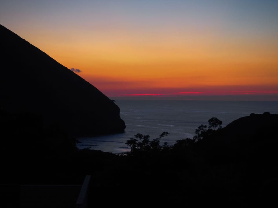 Sunset in Sonabia beach: pictures from the Jaccuzi