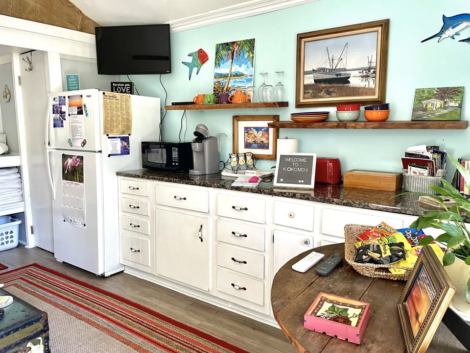 Cottage is equipped with frig, microwave, keurig coffee maker. Coffee & tea too.