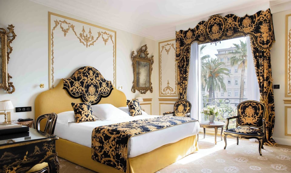 Deluxe Room, Sea View | Egyptian cotton sheets, premium bedding, minibar, in-room safe