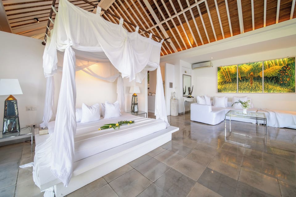 SKY Villa | Minibar, in-room safe, free WiFi, bed sheets
