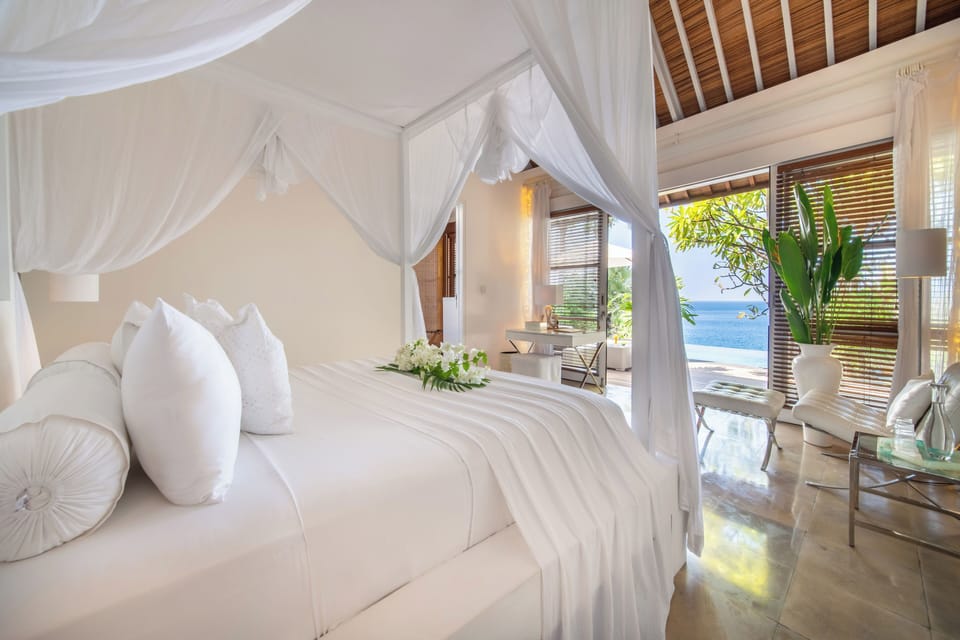 Sea Villa | Minibar, in-room safe, free WiFi, bed sheets