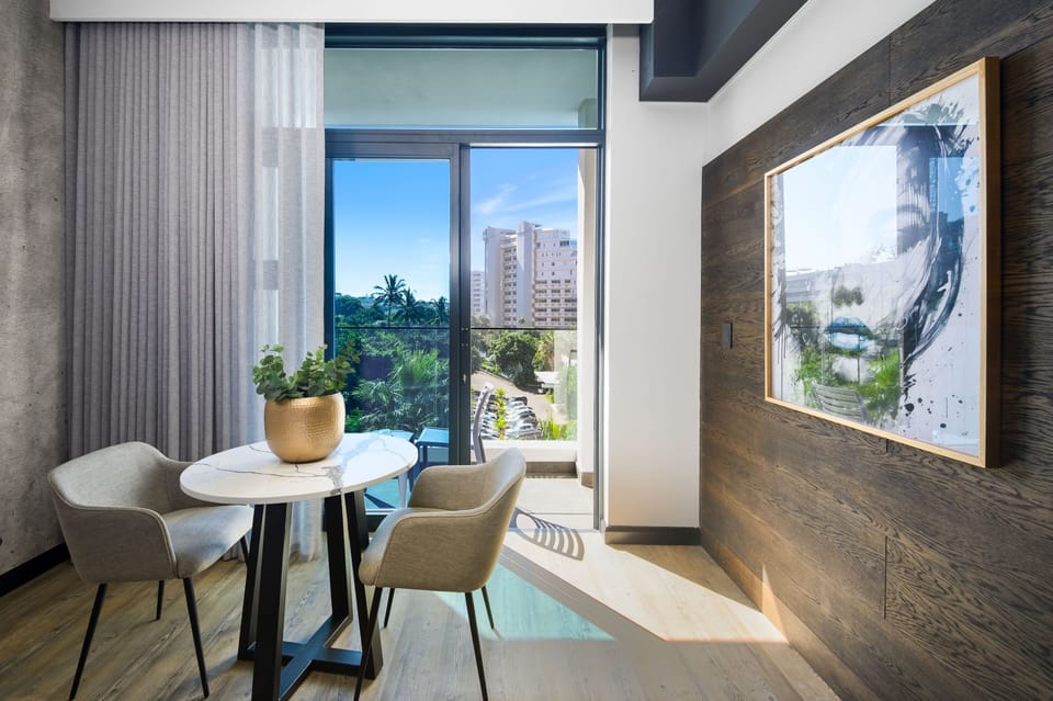 Deluxe Studio | Beach/ocean view