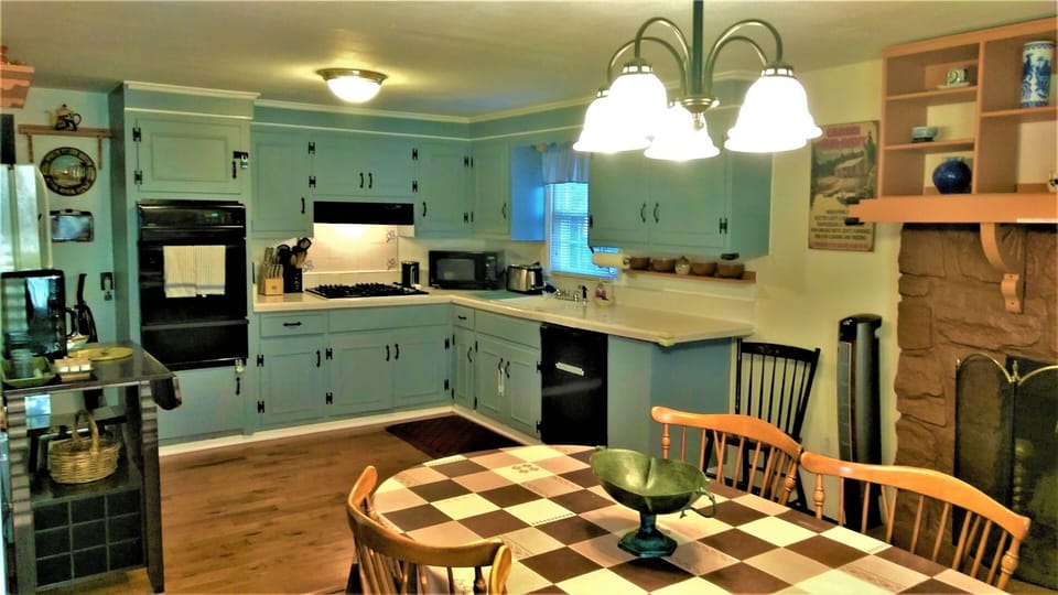 Dining Room / Kitchen