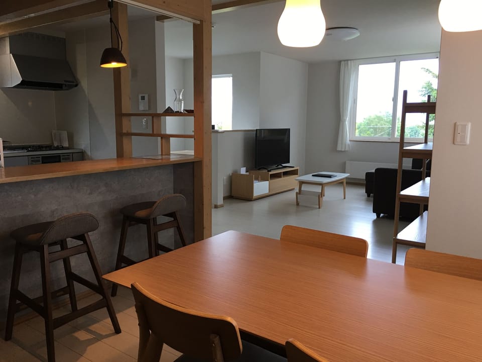 2 Bedroom House | In-room dining