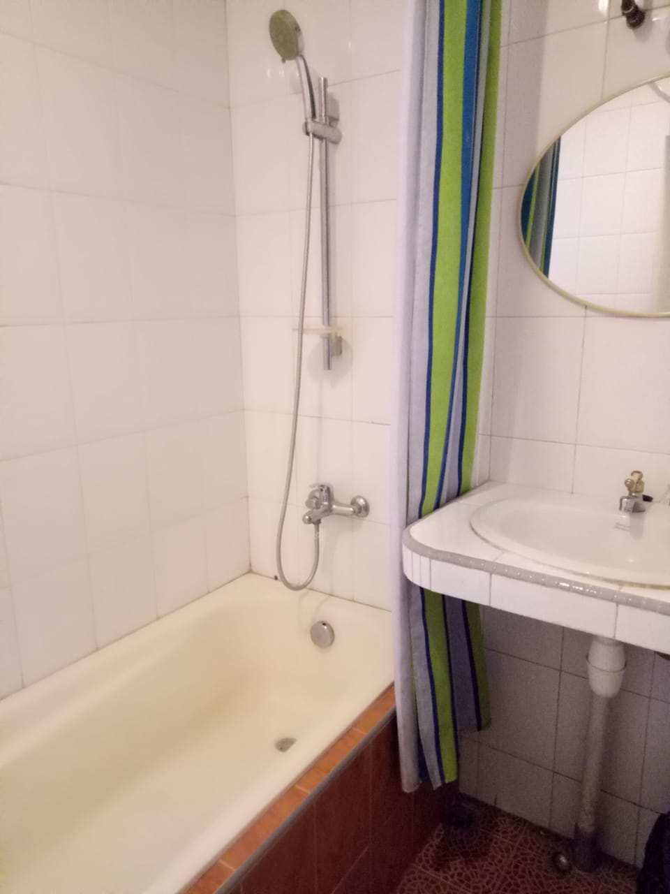 Shower, designer toiletries, towels
