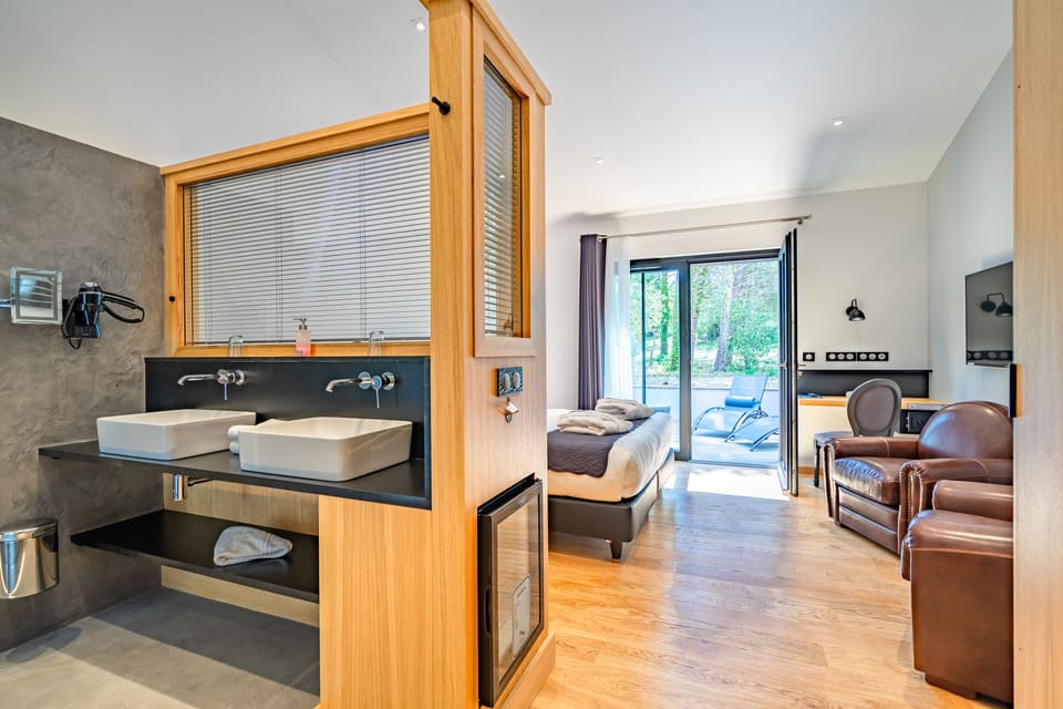 Privilege Room | Premium bedding, memory foam beds, minibar, in-room safe