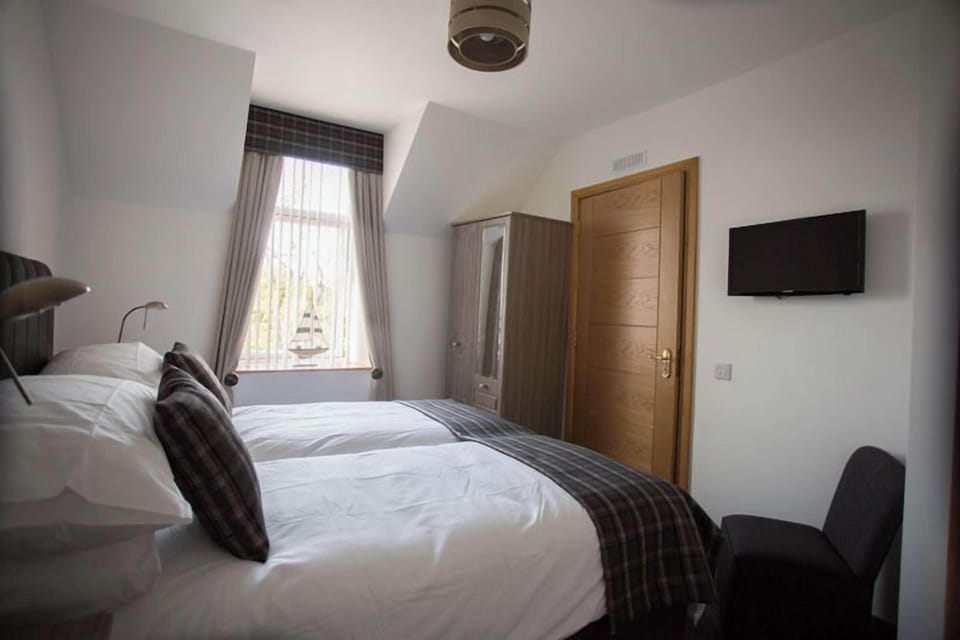 Desk, iron/ironing board, free WiFi
