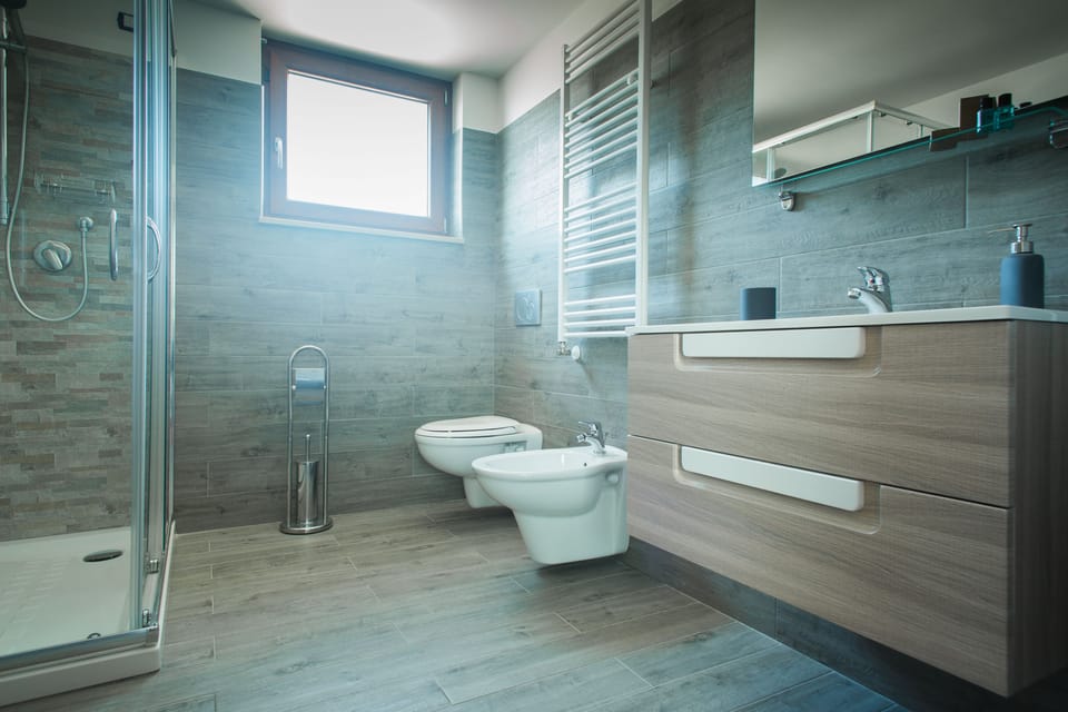 Superior Apartment, 2 Bedrooms, Terrace | Bathroom | Shower, free toiletries, hair dryer, bathrobes