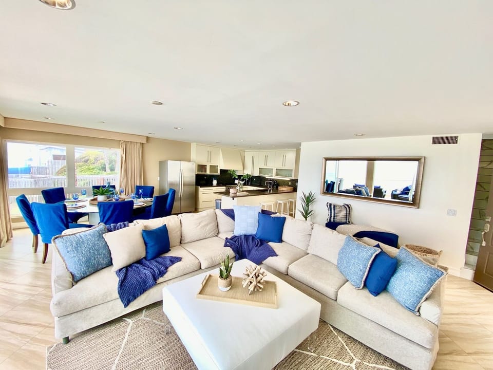Oceanfront great lorin