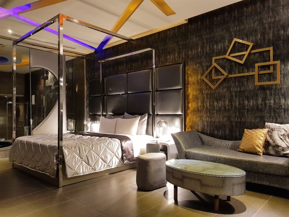 Standard Double Room, 1 King Bed (New) | Premium bedding, minibar, blackout drapes, soundproofing