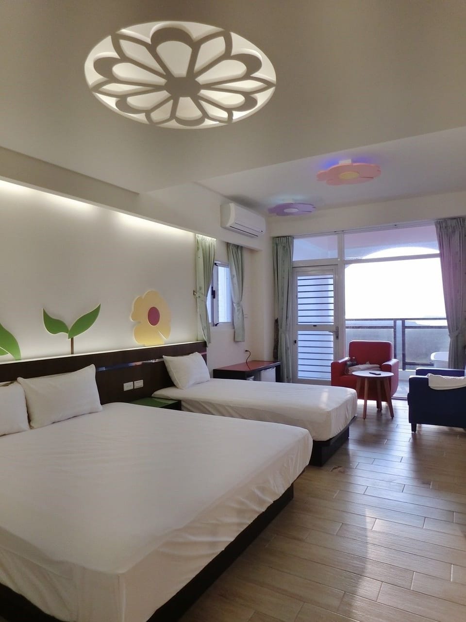 Deluxe Double Room, 1 Bedroom, Bathtub | Egyptian cotton sheets, premium bedding, minibar, individually decorated