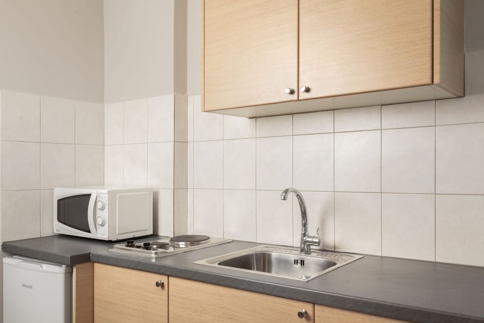 Apartment - Semi-basement | Private kitchen | Fridge