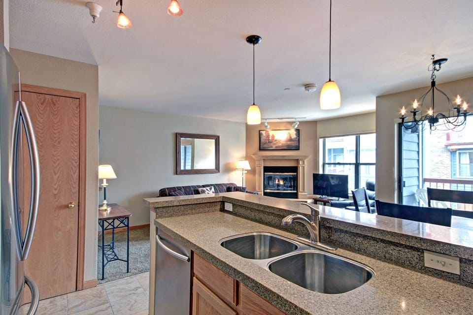 Condo, 2 Bedrooms | Private kitchen | Full-size fridge, microwave, oven, stovetop
