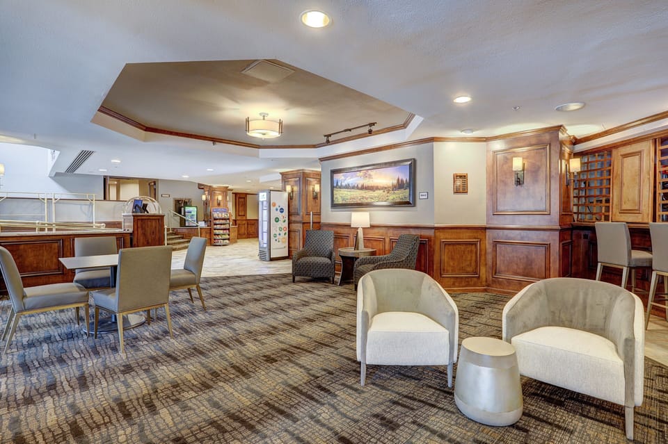 Condo, 2 Bedrooms | Interior