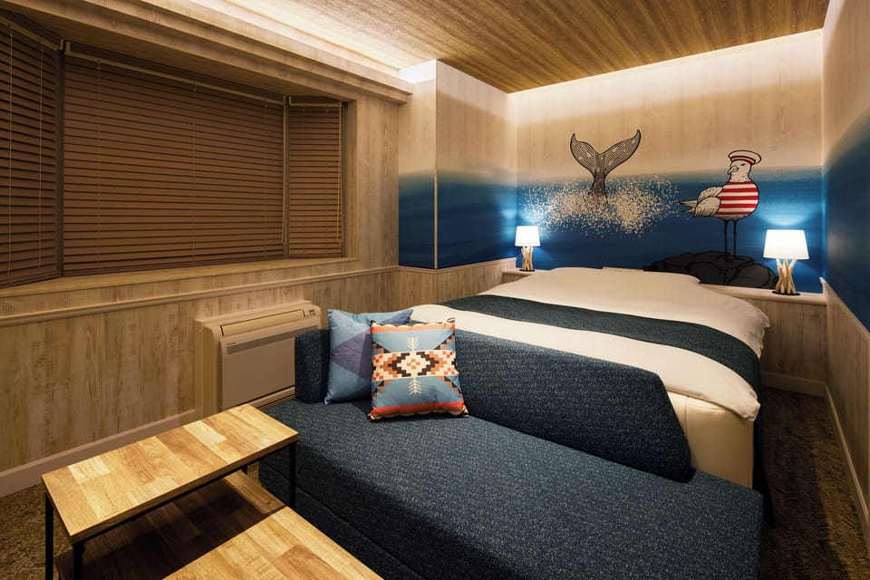 Design Double Room, 1 Queen Bed, Non Smoking | Individually decorated, individually furnished, blackout drapes