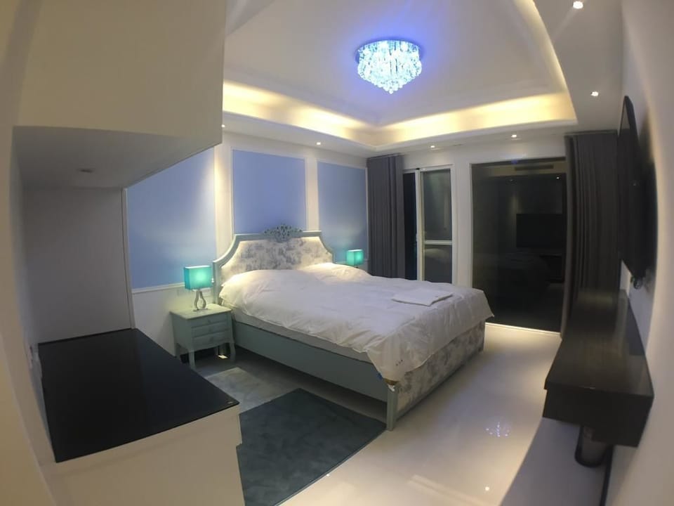 Standard Double Room | Desk, blackout drapes, free WiFi, bed sheets