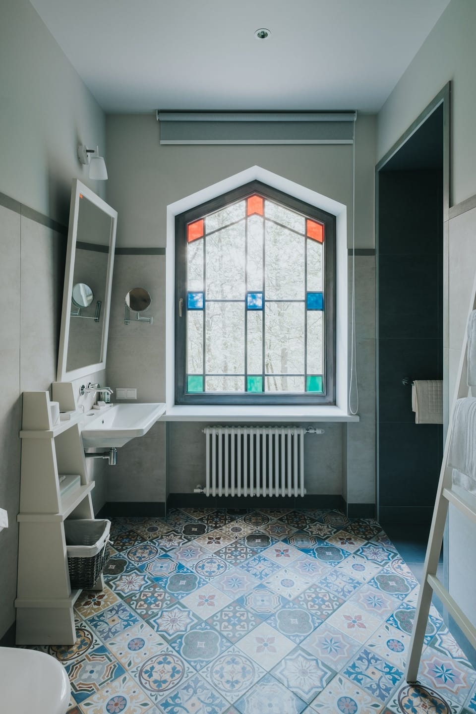 Standard Double or Twin Room | Bathroom | Shower, free toiletries, hair dryer, slippers