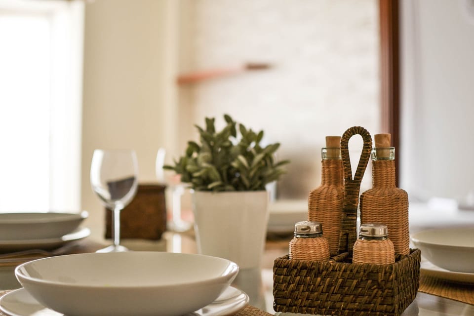 Apartment, Balcony | In-room dining