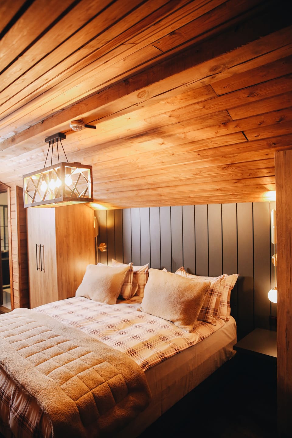 Luxury Chalet, 2 Bedrooms, Garden Area (5 Pax) | Premium bedding, desk, soundproofing, iron/ironing board (on request)