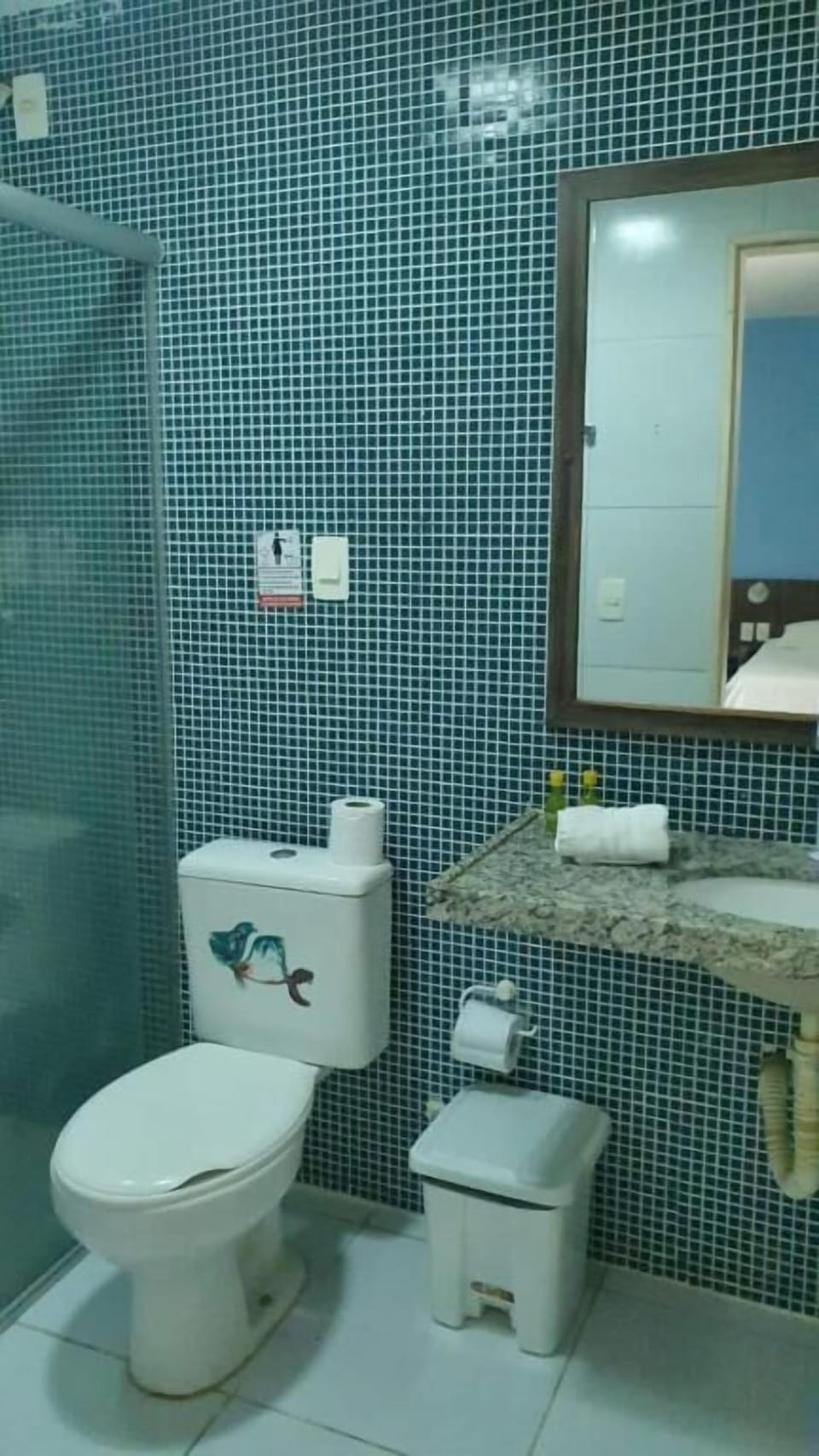Quadruple Room (Pitaguari) | Bathroom | Shower, free toiletries, towels