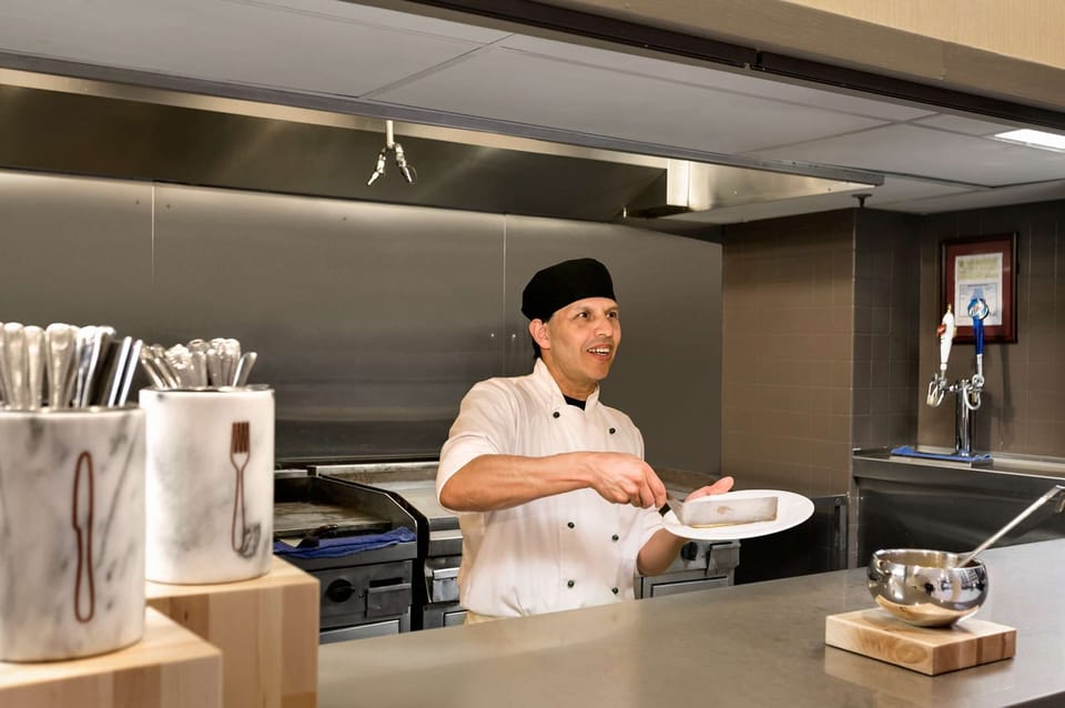 Dinner served, American cuisine