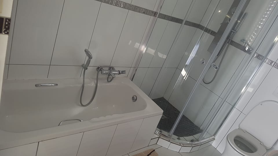 Family Unit  | Bathroom | Free toiletries, hair dryer, towels