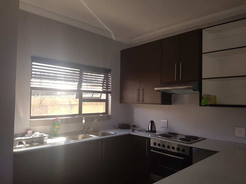 Family Unit  | Private kitchenette | Coffee/tea maker, electric kettle