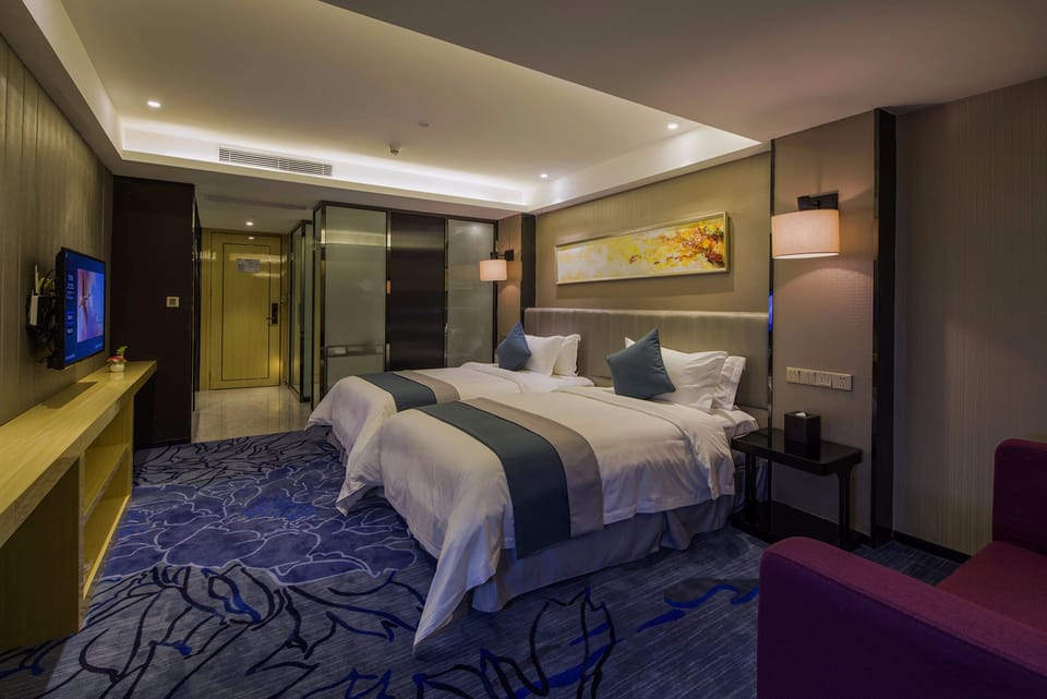 Elite Twin Room | Premium bedding, desk, blackout drapes, soundproofing
