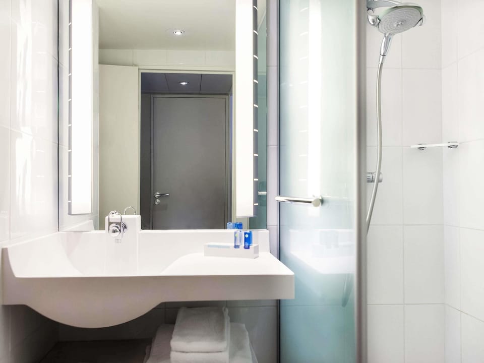 In-room safe, desk, blackout drapes, soundproofing