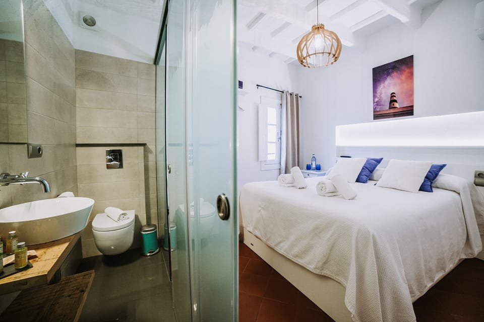 Economy Small Double Room | Egyptian cotton sheets, premium bedding, down comforters, minibar