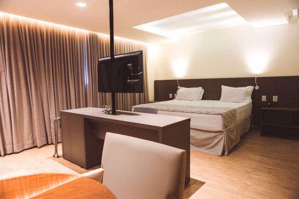 Master King | 1 bedroom, premium bedding, minibar, in-room safe