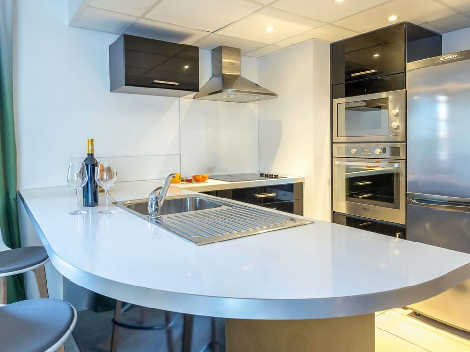 Apartment, 1 Double Bed with Sofa bed | In-room safe, desk, blackout drapes, soundproofing