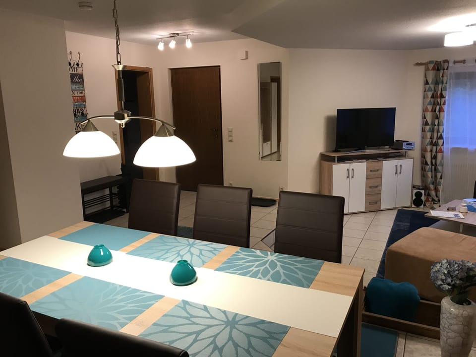 Family Condo, 2 Bedrooms | In-room dining