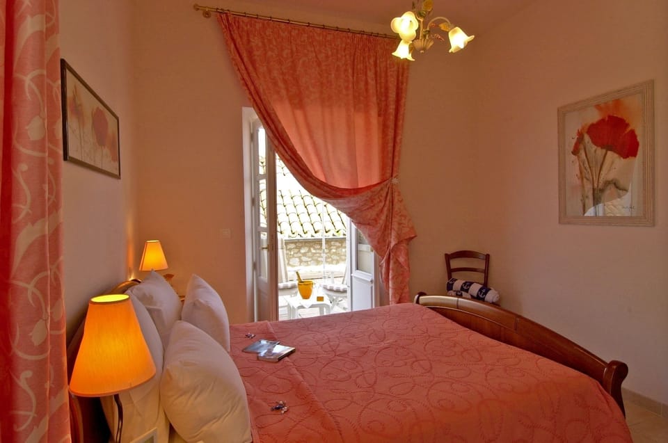 Standard Double Room | Desk, soundproofing, free WiFi