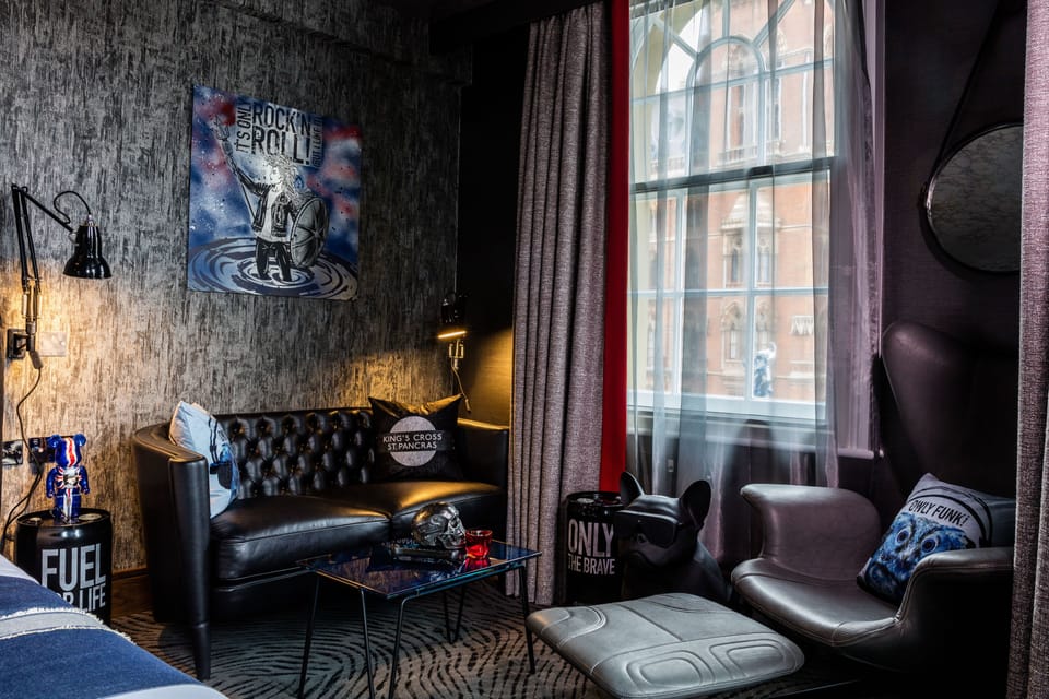 Diesel Corner Suites | Down comforters, pillowtop beds, minibar, in-room safe