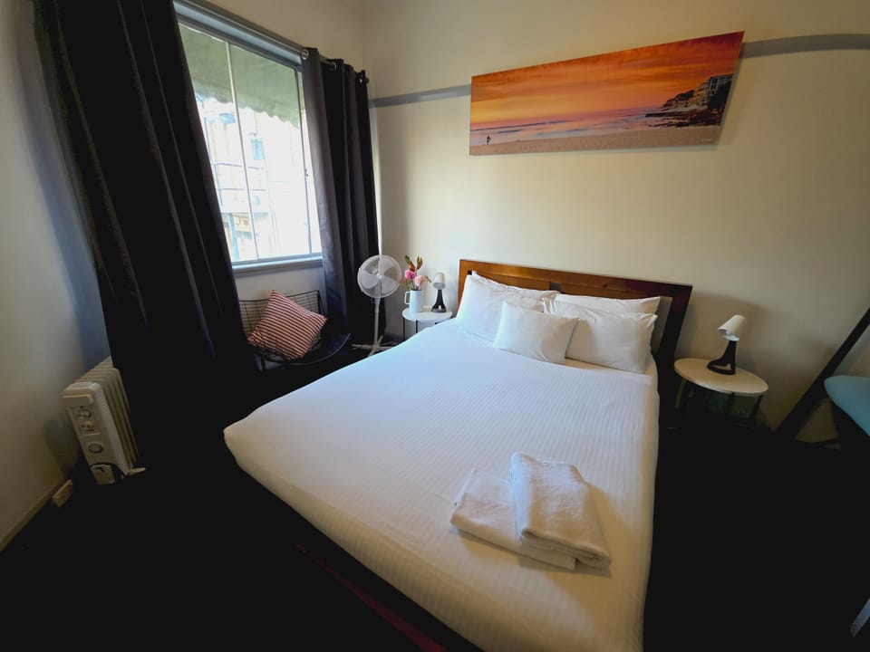 Double Bed Private Room (Shared Bathroom) | Free WiFi