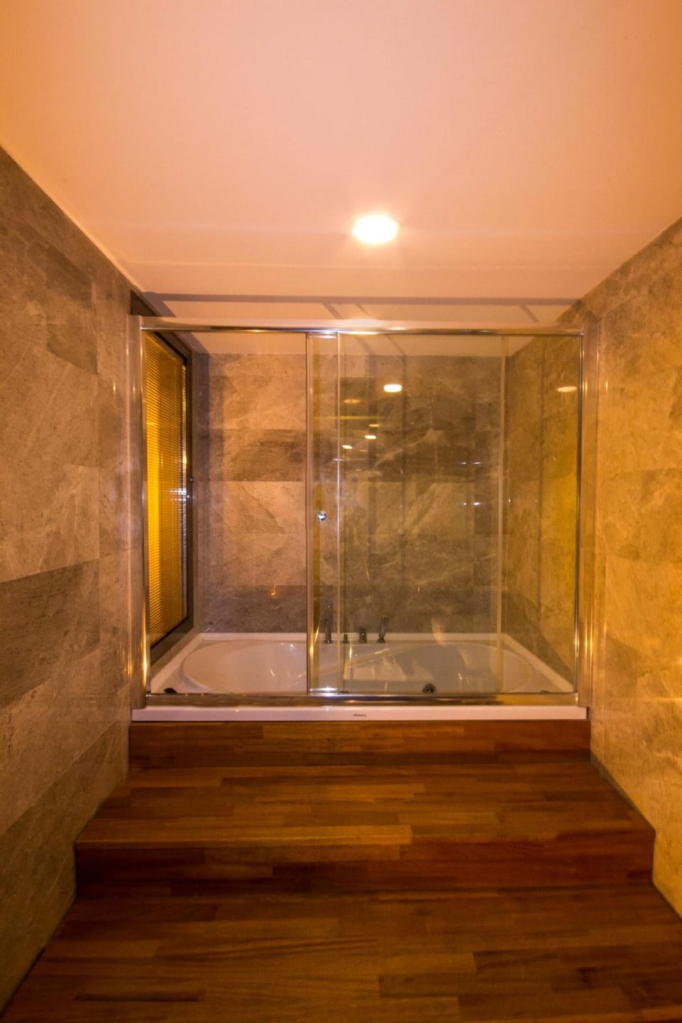 Shower, free toiletries, hair dryer, slippers