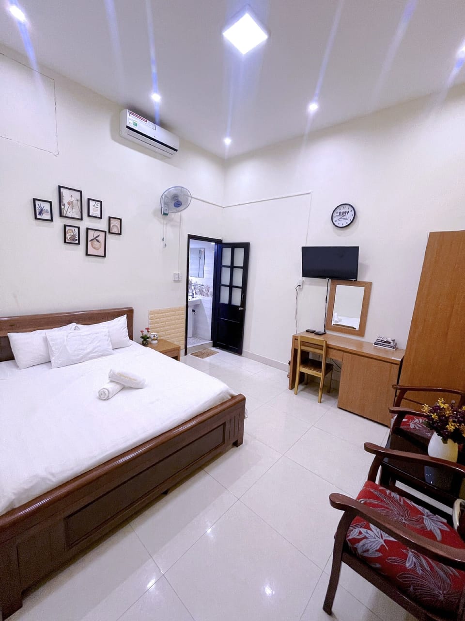 Standard Double Room | In-room safe, free WiFi, bed sheets