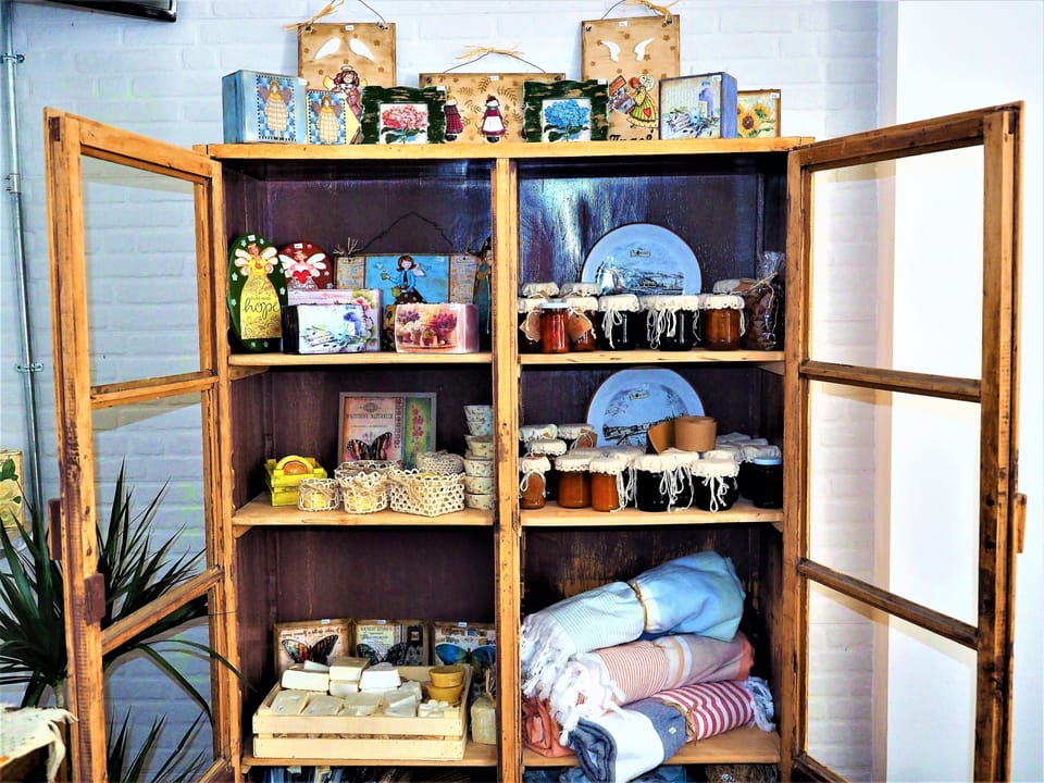 Gift shop