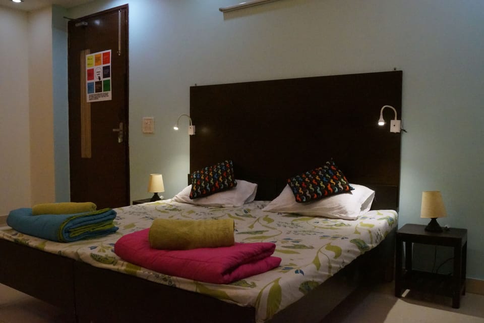 Deluxe private room | In-room safe, laptop workspace, soundproofing, iron/ironing board