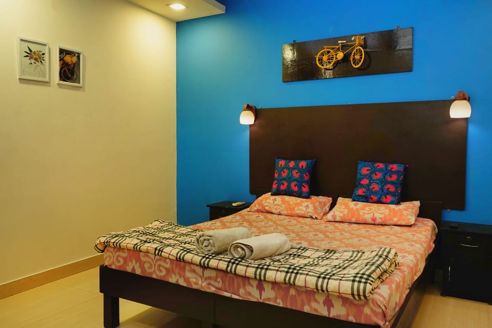 Deluxe private room | In-room safe, laptop workspace, soundproofing, iron/ironing board
