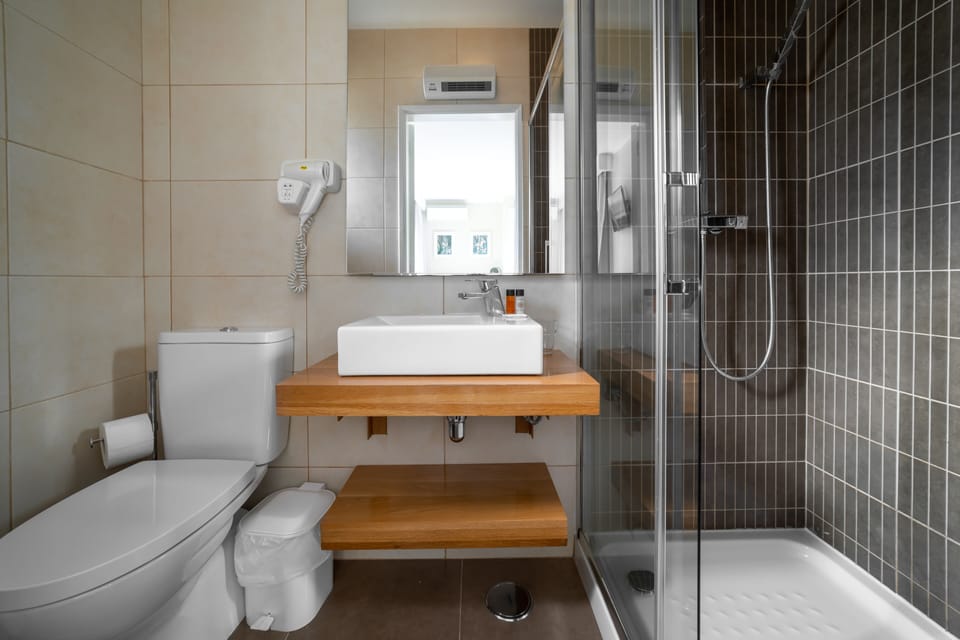 Castelo Guest House Bed and Breakfast in Carvoeiro