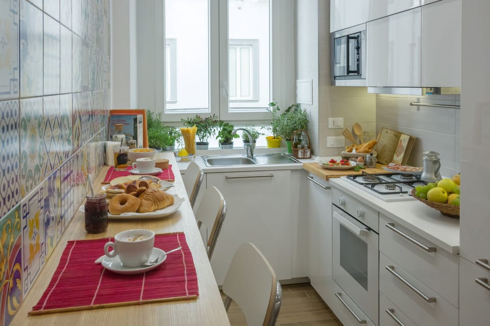 Free daily cooked-to-order breakfast